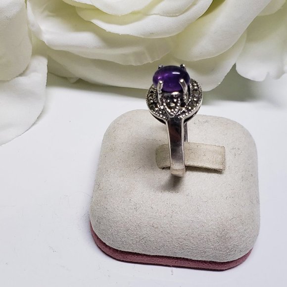 Vintage Amethyst Ring With Silver Band - Picture 3 of 6